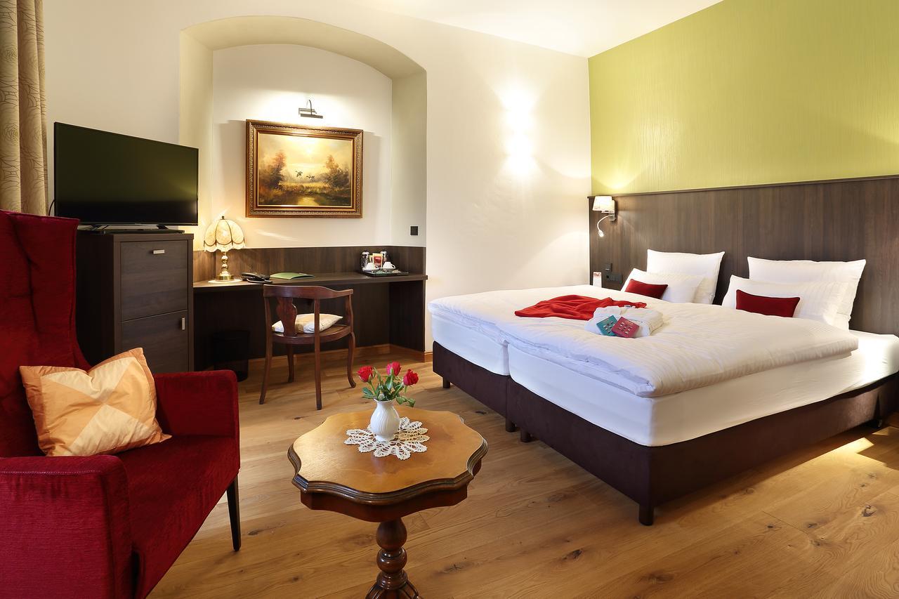 Hotel Garni Schloss Schoenberg Bad Brambach Zewnętrze zdjęcie